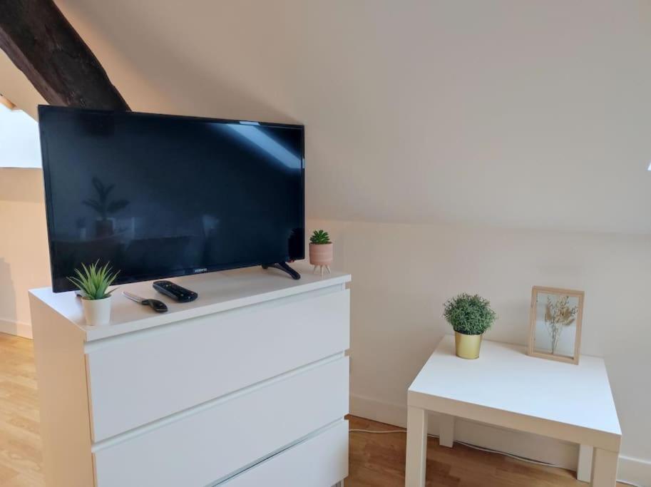 לה מאנש Paisible Duplex Au Centre-Ville מראה חיצוני תמונה